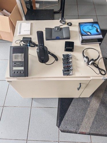 Akt diktier set grundig - akt., st